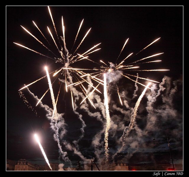 2009   07   Feux artifice Versailles    01